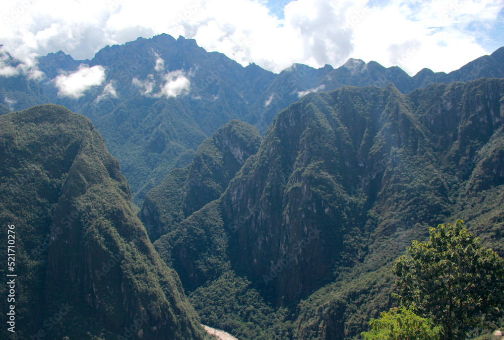 Machu Picchu, ancient Inca city, one of the most precious treasures of Peru. Means old mountain, a tourist destination considered one of the seven new wonders of the modern world and a world heritage Machu Picchu, ancient Inca city, one of the most precious treasures of Peru. Means old mountain, a tourist destination considered one of the seven new wonders of the modern world and a world heritage