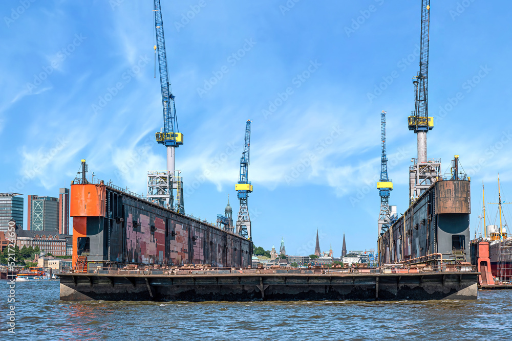 Naklejka premium Trockendock im Hamburger Hafen