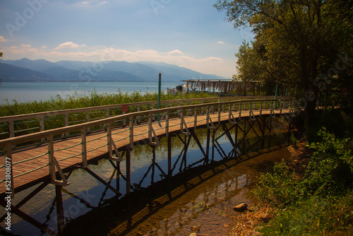 It is a freshwater lake located in the eastern part of the Marmara Region, in the eastern half of a long pit that joins the Adapazarı Plain to the Izmit Gulf groove