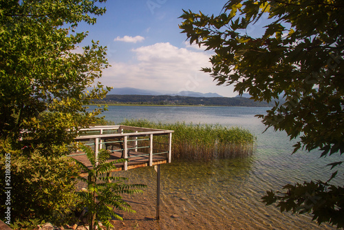 It is a freshwater lake located in the eastern part of the Marmara Region, in the eastern half of a long pit that joins the Adapazarı Plain to the Izmit Gulf groove
