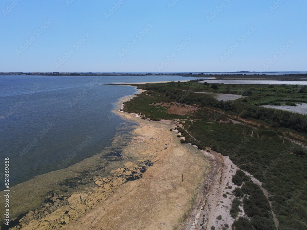 Etang du Méjean, vue aérienne de la réserve naturelle de Lattes, Occitanie