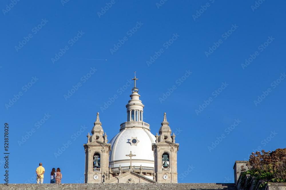 Obraz premium Cúpula de la basílica de Nuestra Señora de Sameiro (siglo XIX). Braga, Portugal.