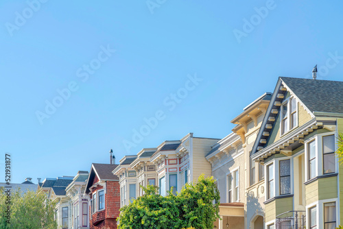 Canvas Print Houses in the suburbs of San Francisco in California with victorian style exteri