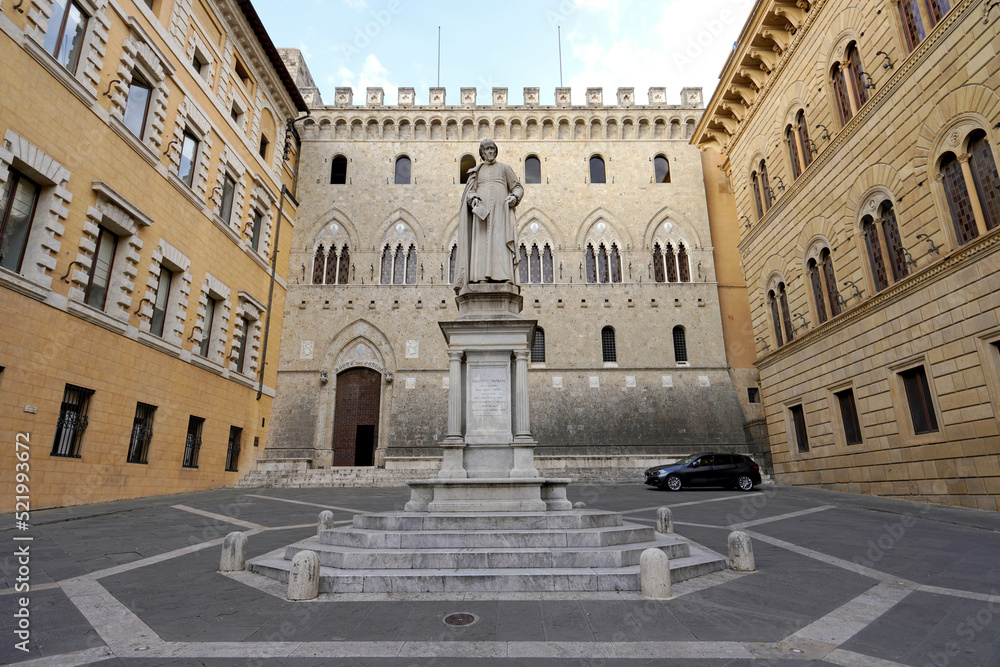 Palazzo Salimbeni palace, the Main Office or Headquarter of Monte dei Paschi Bank, with Statue of Sallustio Bandini