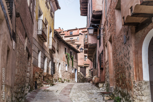Fototapeta Naklejka Na Ścianę i Meble -  old medieval buildings, narrow streets in the small mountain town of Albarracin