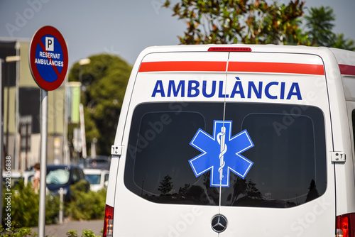 Ambulance Ambulancia espagne catalogne medecin urgences