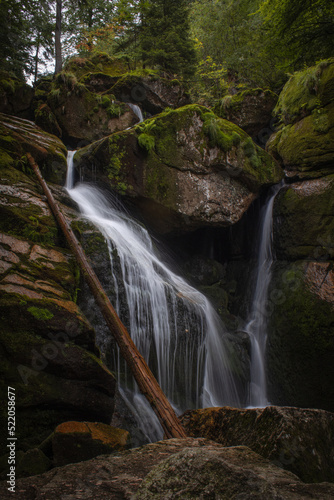 Waterfall on the Black Stream in Hejnice    ern   vodop  d  