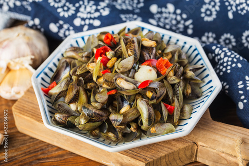 Chinese Chiuchow cuisine：a plate of Musculus senhousei photo