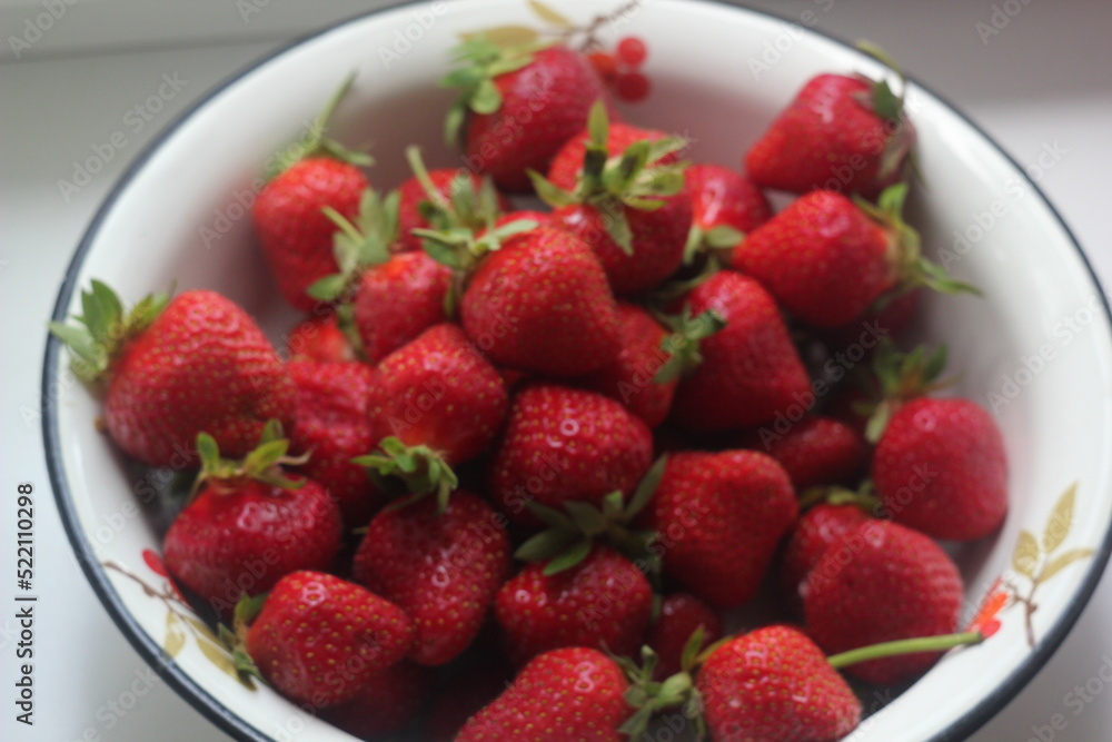 strawberries in a bowl strawberries in a bowl