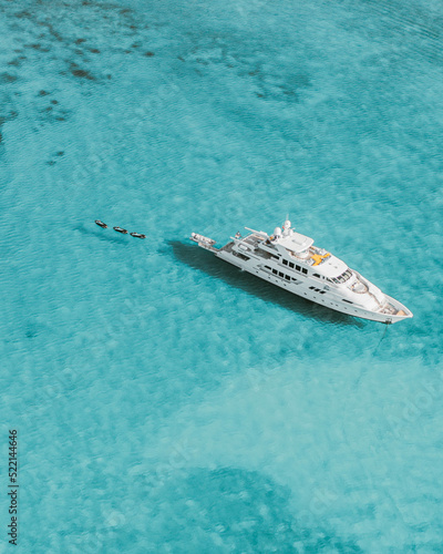 Aerial view of yacht in the Bahamas © ishootforthegram