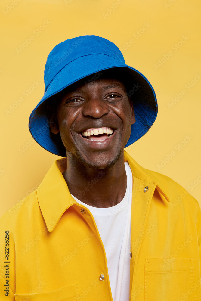 Yellow / blue Fashion Portrait Yellow / blue Fashion Portrait