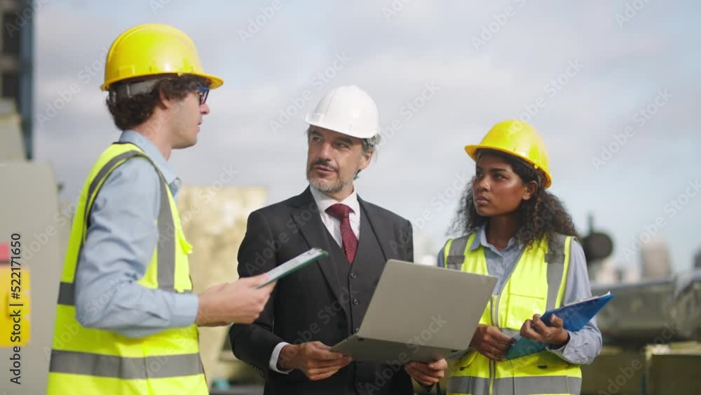 Service Engineer maintenance explaining to Businessman and checking about the HVAC system ( Heating, Ventilation and Air Conditioning ) on rooftop Service Engineer maintenance explaining to Businessman and checking about the HVAC system ( Heating, Ventilation and Air Conditioning ) on rooftop