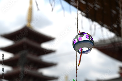 夏の浅草の風鈴の風景