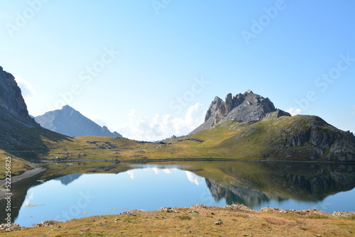 Lac du Roburent, vallée de l'Oronaye photo