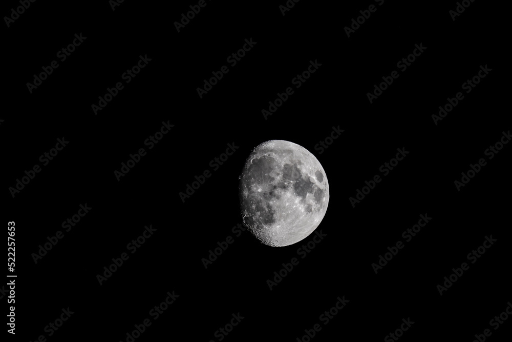 Fototapeta premium mond mit krater nacht sommer klare luft