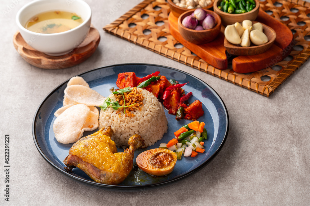 Steamed Rice with Fried Chicken or Hainanese Chicken Rice.
