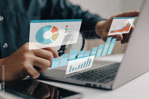 Foto Businesspeople working on a monitor graph dashboard while performing statistical and data analysis for corporate finance and investment ideas