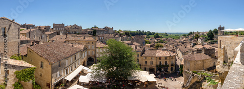Canvas Print Panoramic view of Saint Emilion near Bordeaux in France