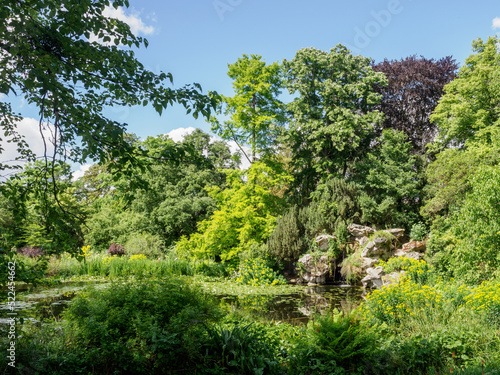 jardins de Bagatelle dans le Bois de Boulogne    Paris