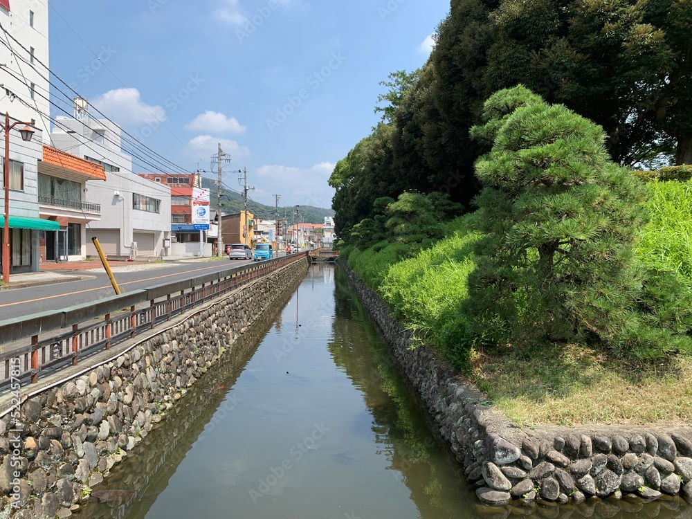 Fototapeta premium 鑁阿寺周囲の堀