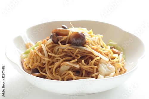 Japanese style fried noodles, Shimeji mushroom and cabbage fried noodles