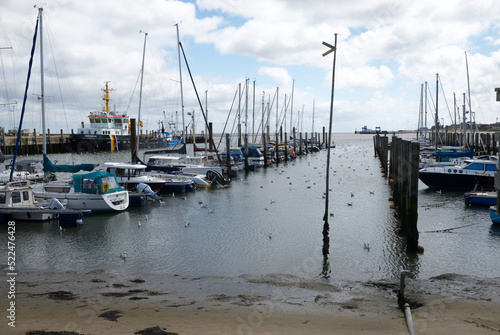 Der Seezeichenhafen und Yachthafen auf der Insel Amrum photo