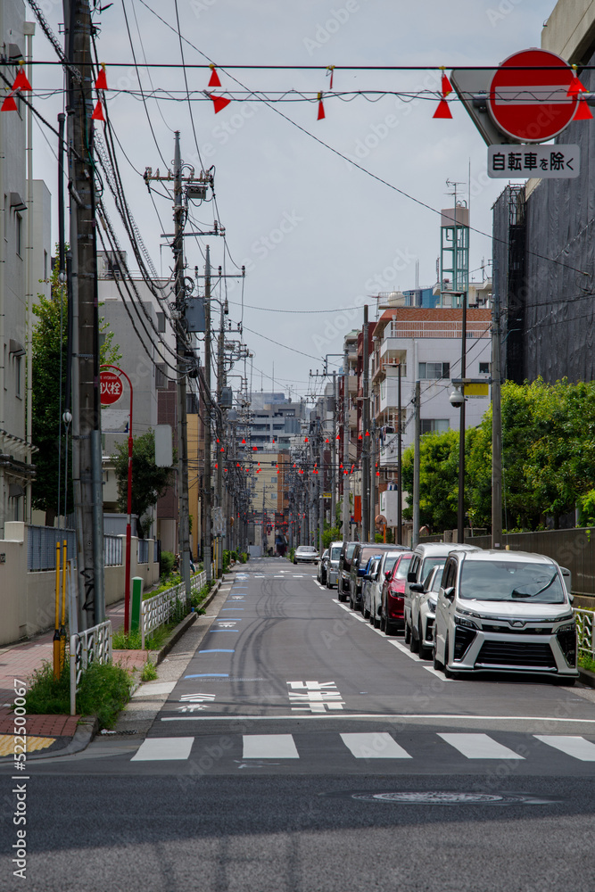 Fototapeta premium 江東区東陽町の8月の風景