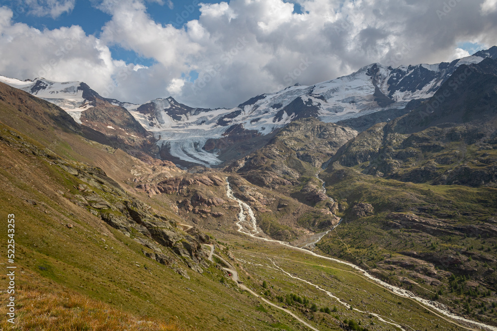 Trekking in the mountains, Giro del Confinale