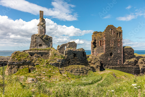 Castle Sinclair Girnigoe, Scotland photo