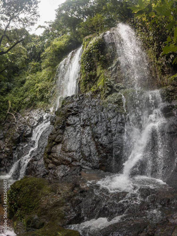 Cascada en las montañas de Herrera 