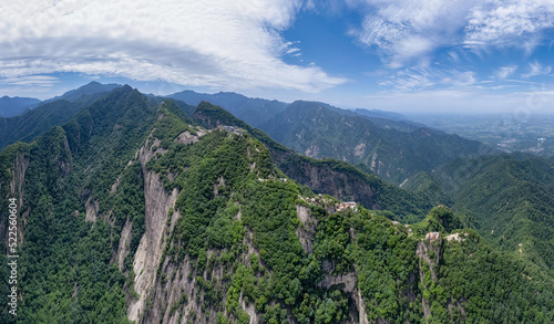 Qinling Mountains © Guang