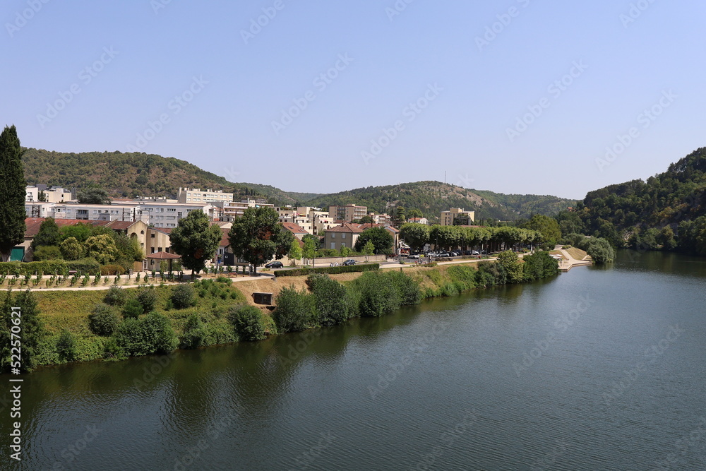 La rivière le Lot, ville de Cahors, département du Lot, France