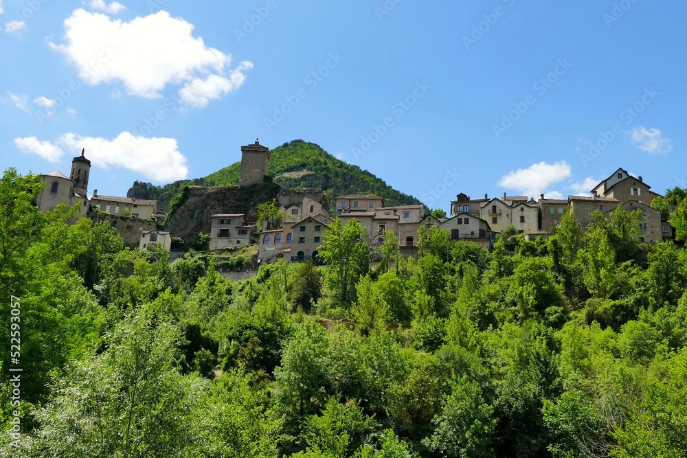 Le village Le Rozier entre les gorges du Tarn et de la Jonte