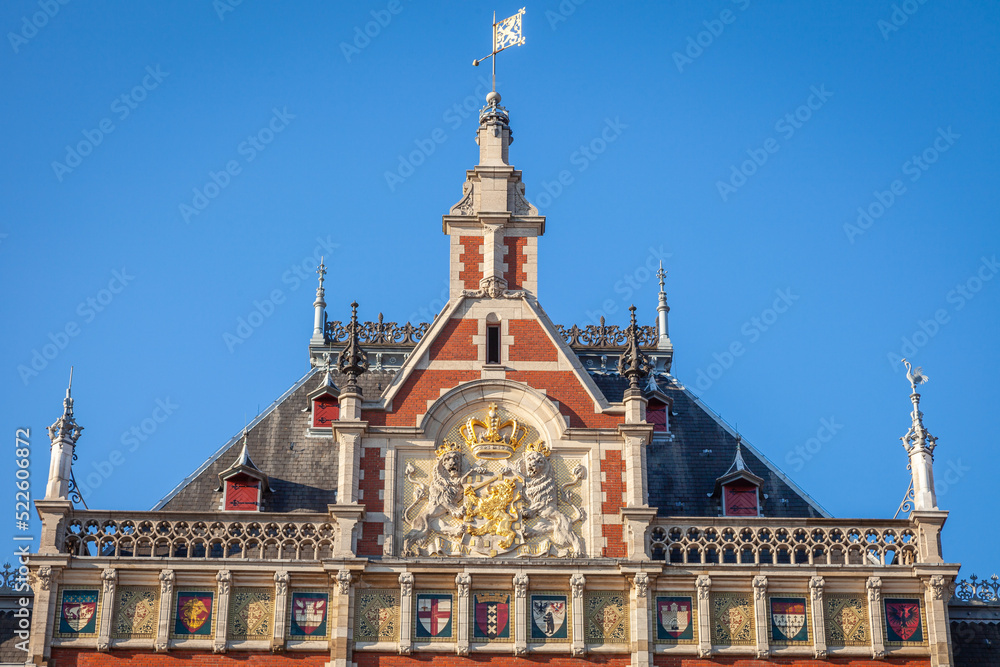 Obraz premium Coat of Arms symbols in Central Train Station, Amsterdam, Netherlands