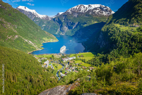 Obraz na płótnie Above Geiranger fjord, ship and village, Norway, Northern Europe w salonie