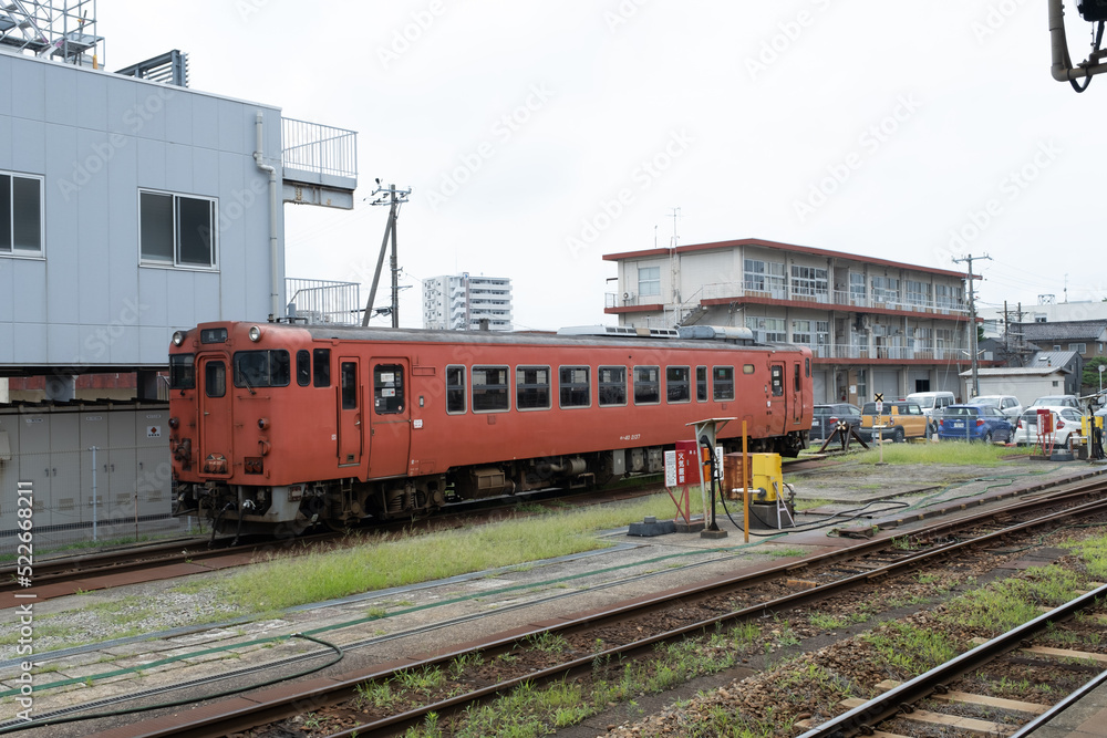 Fototapeta premium 整備中のキハ40系