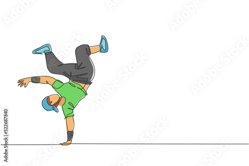One continuous line drawing of young sporty break dancer man with casual shirt show hiphop dance style in the street. Urban lifestyle sport concept. Dynamic single line draw design vector illustration