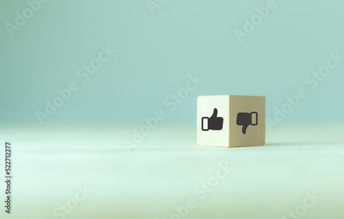 Foto Accepted and rejected concept