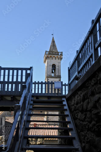 Treppe zu Vinchi museum photo