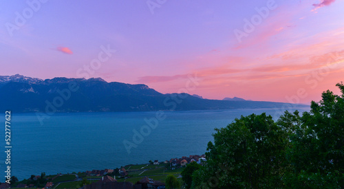 Sonnenuntergang über dem Genfersee, Schweiz 