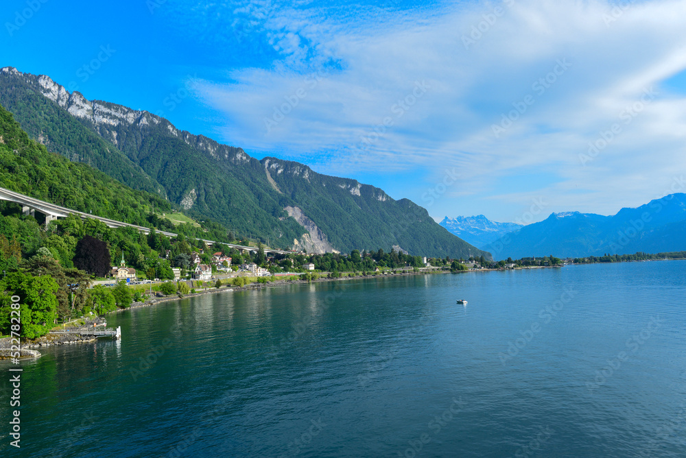 Chillon-Viadukt, Teilstück der Autobahn A9 bei Veytaux im Kanton Waadt, Schweiz Chillon-Viadukt, Teilstück der Autobahn A9 bei Veytaux im Kanton Waadt, Schweiz