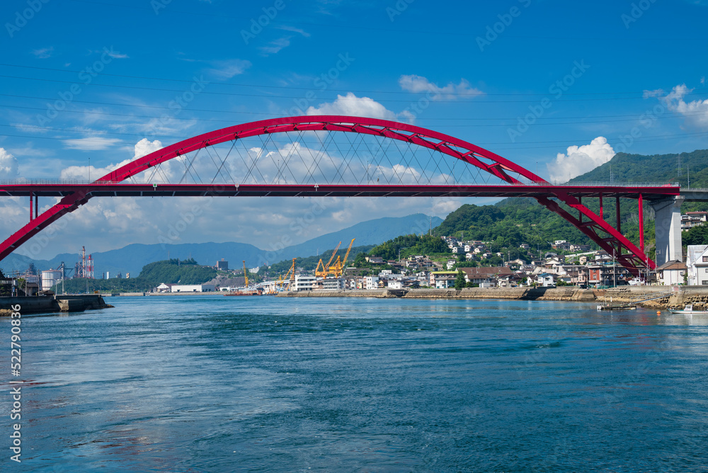 Obraz premium 音戸の瀬戸を渡る第二音戸大橋