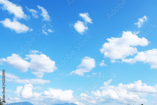 Fototapeta Naklejka Na Ścianę i Meble -  Blue sky and white cloud on a sunny day - skyscape & Cloudscape, beautiful blue sky for background