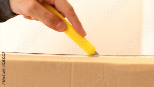 Hand opening closed box with the cutter