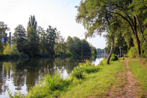 Wanderstrecke am Oder-Spree-Kanal in Eisenhüttenstadt photo