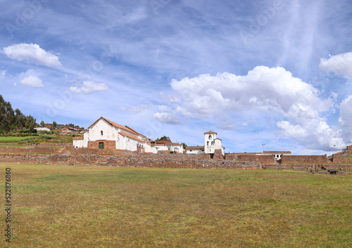 View of the ruins of the Inca temple of Chinchero in Cusco. © Erik González