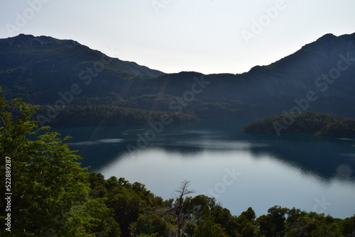 Lake on the mountain / Lago en la montaña