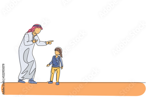 One continuous line drawing of young Arabian father give talk and wise advice to his daughter. Happy Islamic muslim loving parenting family concept. Dynamic single line draw design vector illustration