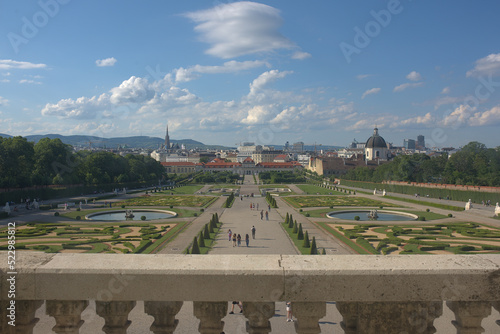 Obraz na płótnie Austrian gardens w salonie