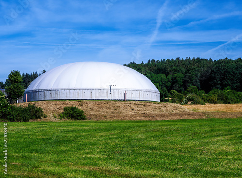 Obraz na płótnie Alternative Energy with Bio Technology w salonie